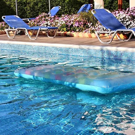 Paradise וילה פאפוס