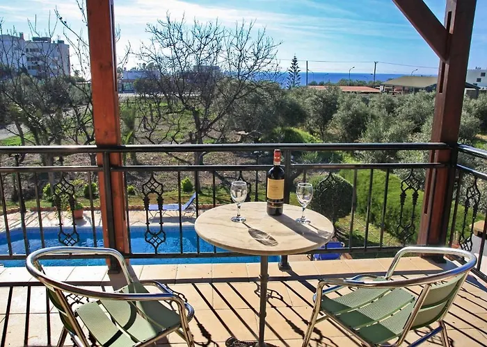 Villa Paradise *